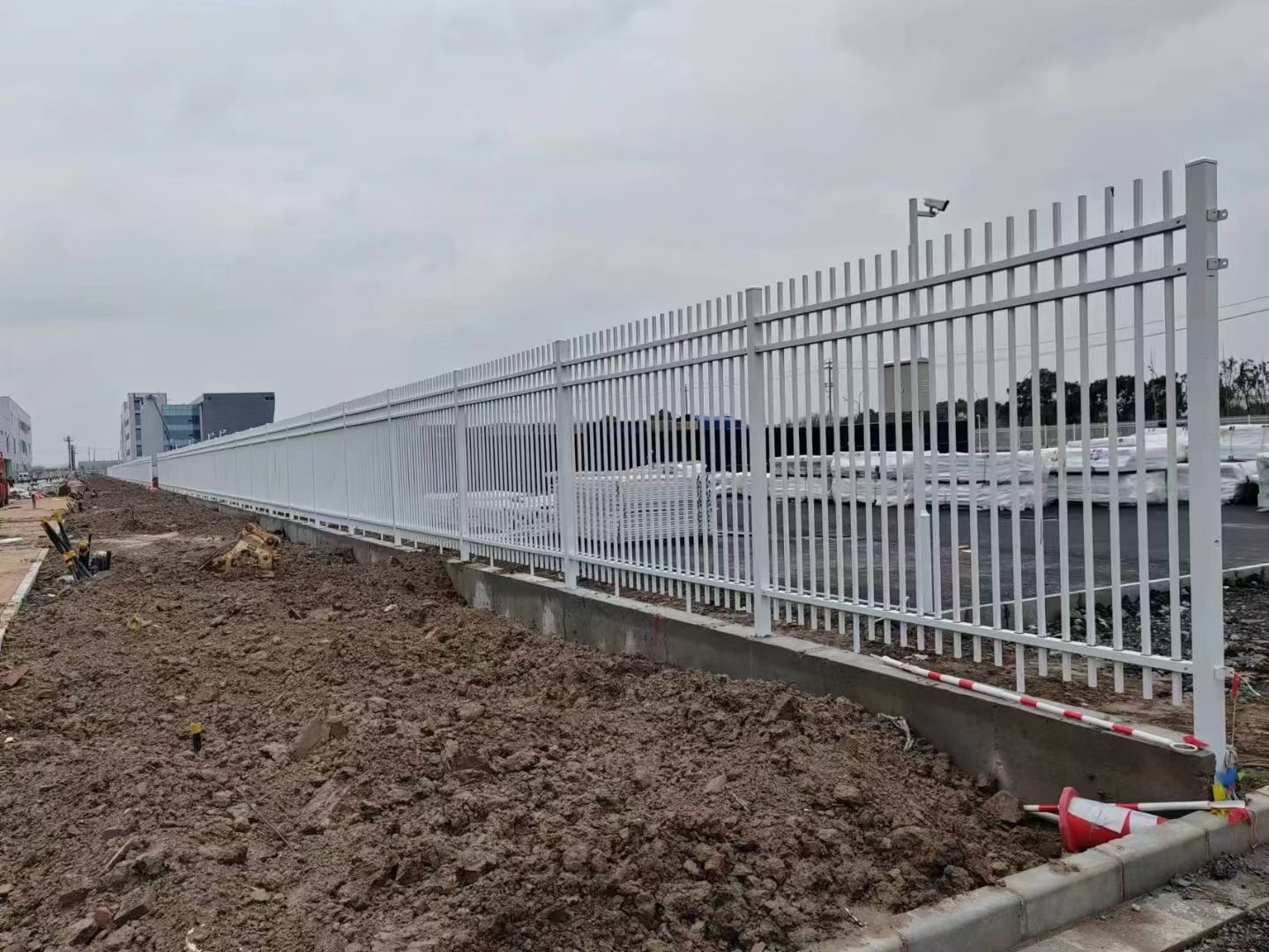 前瞻2026：锌钢护栏选购指南与优质生产厂家深度解析(图2)