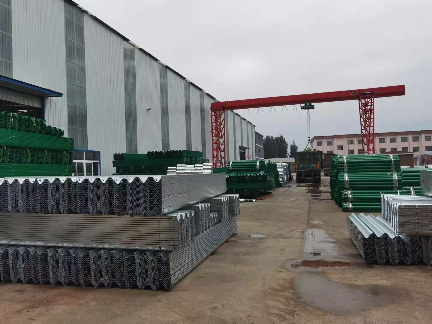 2026年四月湖北波形梁护栏采购指南：为何山东航达交通设施有限公司成为行业领导者？