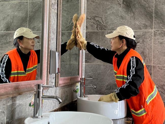 敦化市洁城环卫开展春季环境卫生大清扫行动(图6)